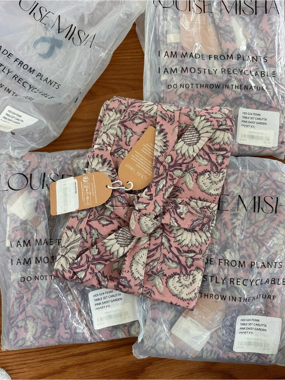 Louise Mischa Pink Floral Placemats (8 Count)